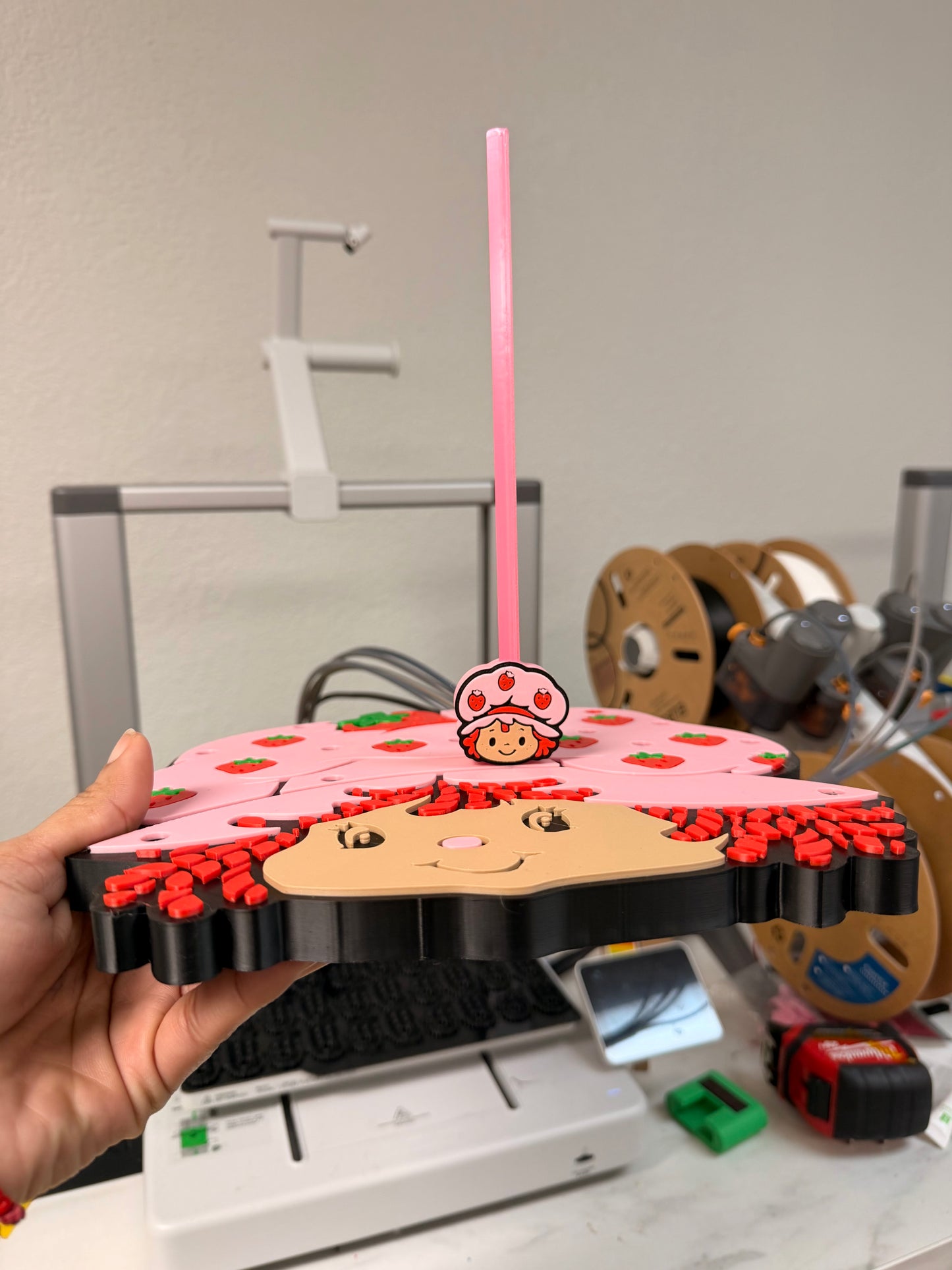 STRAWBERRY GIRL 3D straw topper display