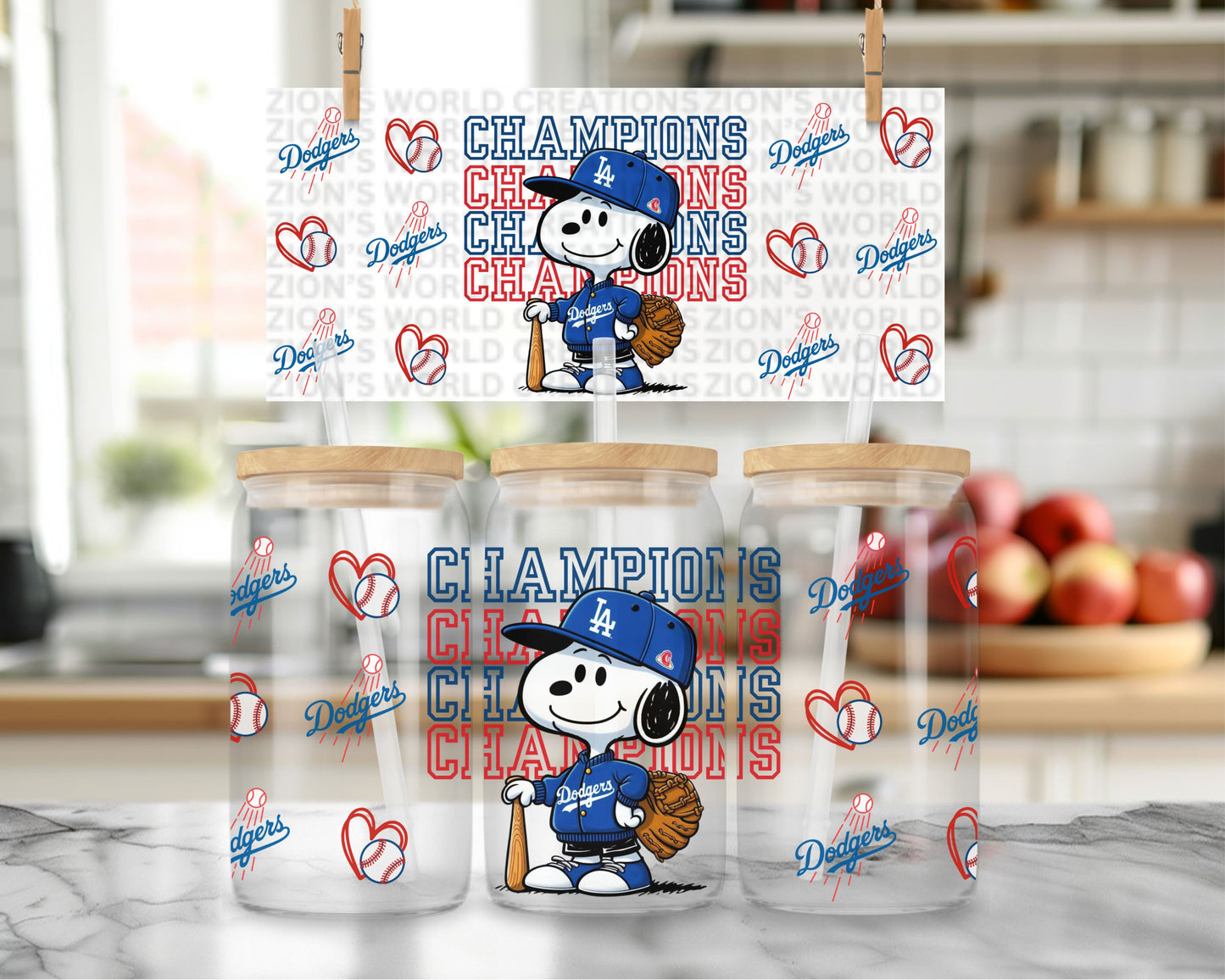 SNOOPY CHAMPIONS (EXCLUSIVE)