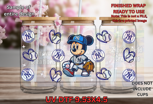 M NEW YORK YANKEES (EXCLUSIVE)