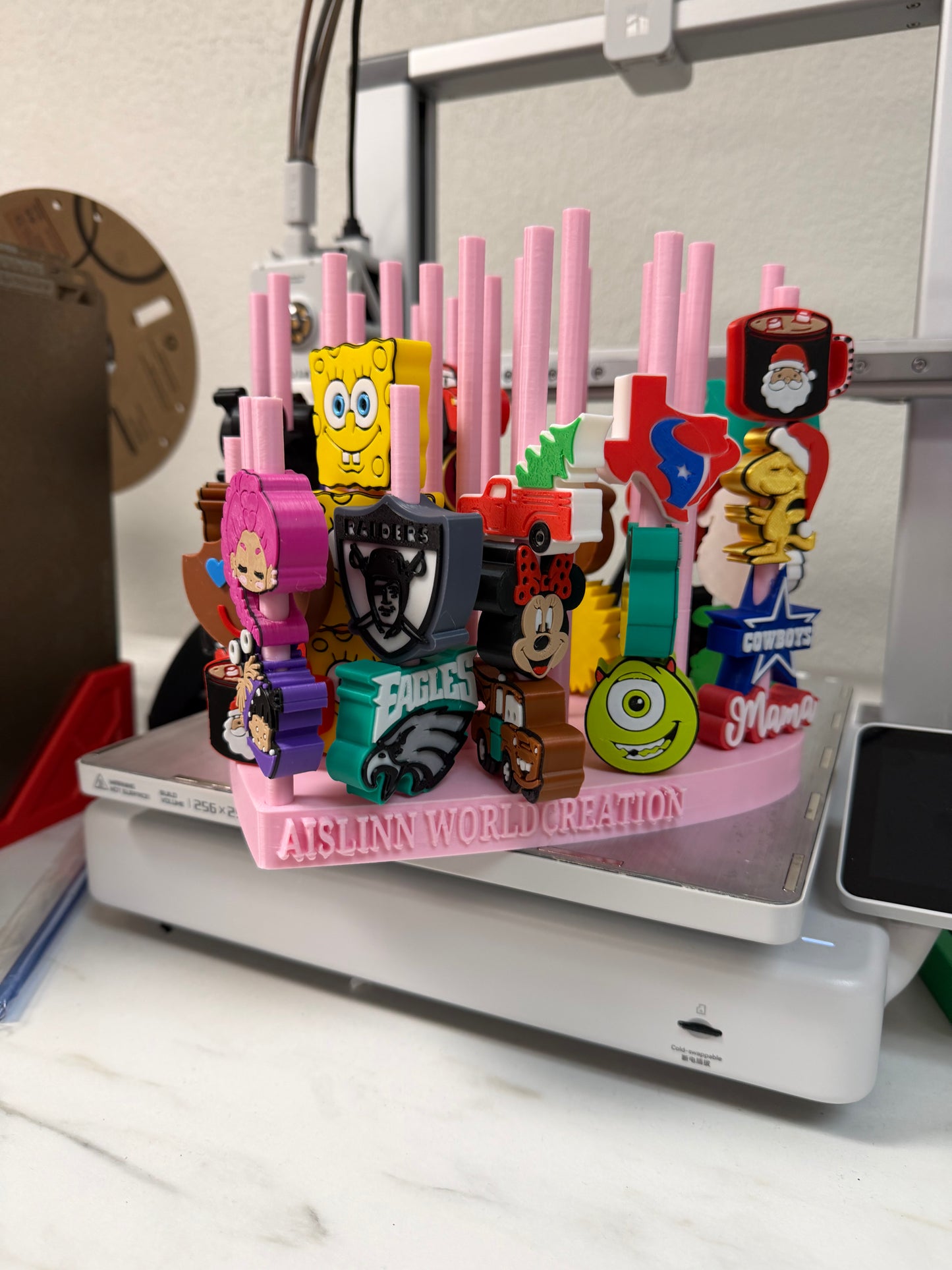 3D straw topper display