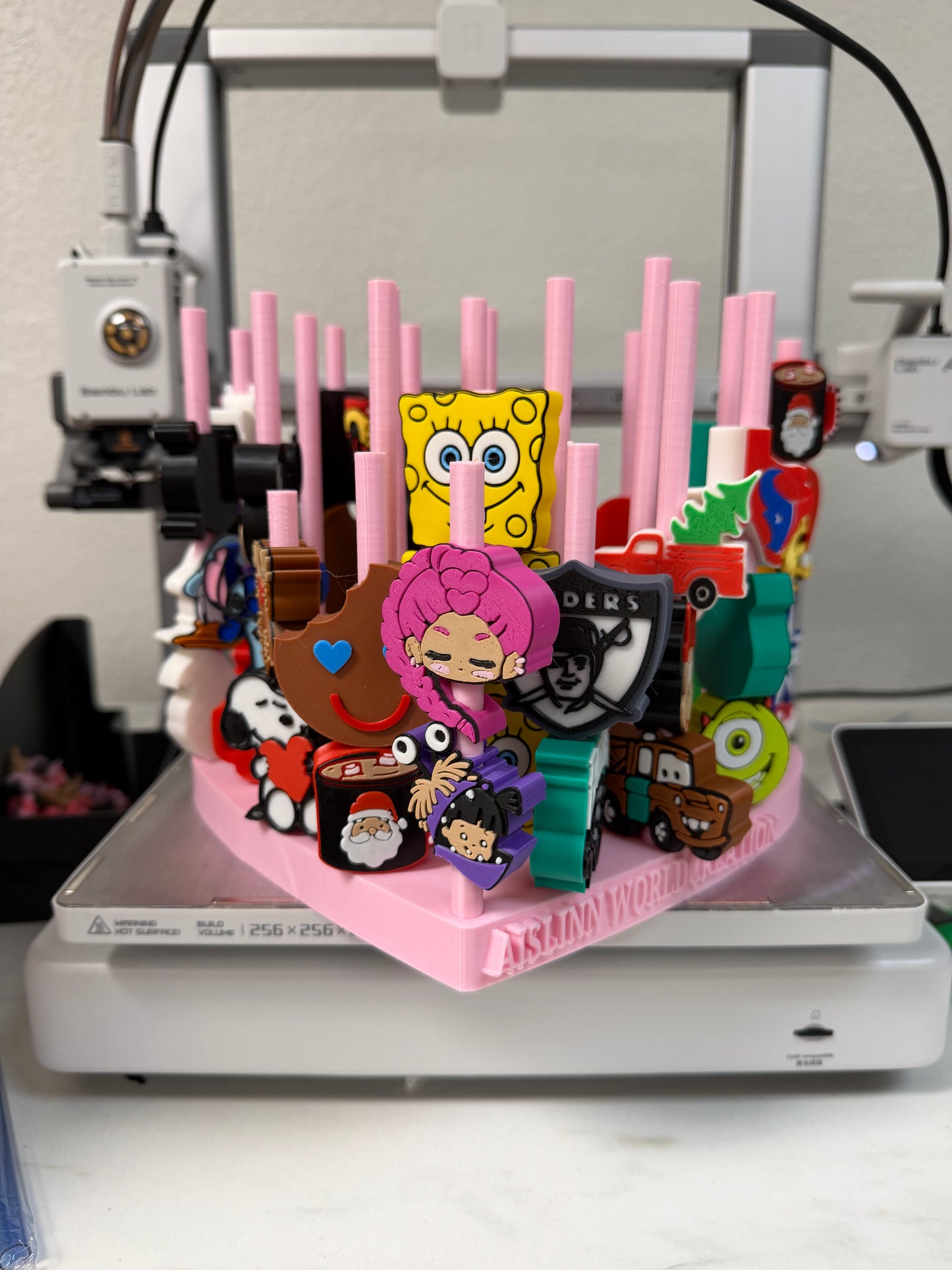 3D straw topper display