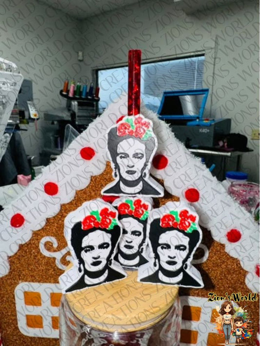 FRIDA (EXCLUSIVE) WHITE STRAW TOPPERS (SET OF 12)